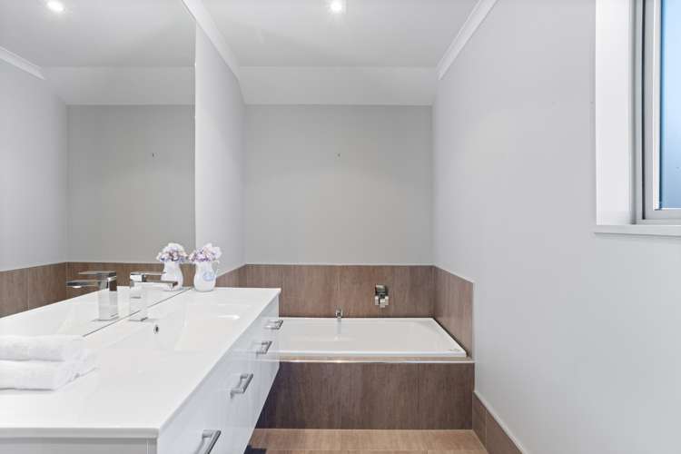 6 Evesham Lane Springlands_26