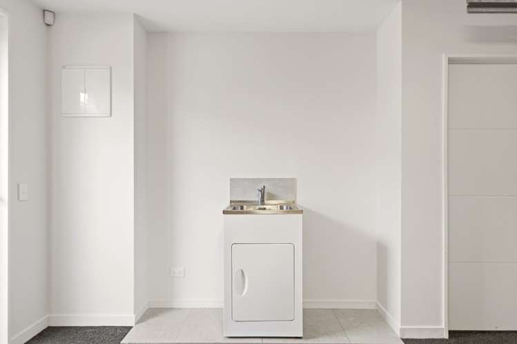 132 Edgeware Road Saint Albans_17
