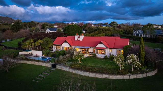 Elevated lifestyle, close to the village
