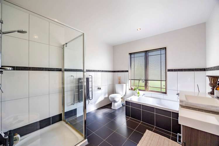 174 Kittiwake Drive Schnapper Rock_24