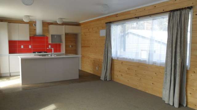 27b Stott Avenue Birkdale_3