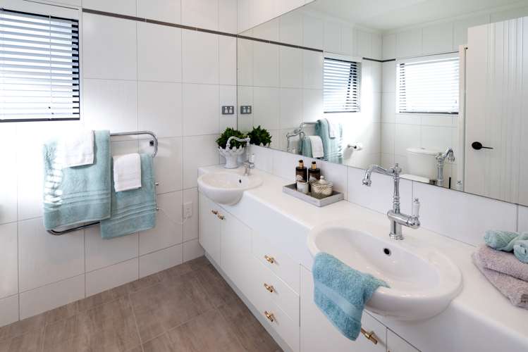 103 Pine Harbour Parade Beachlands_15