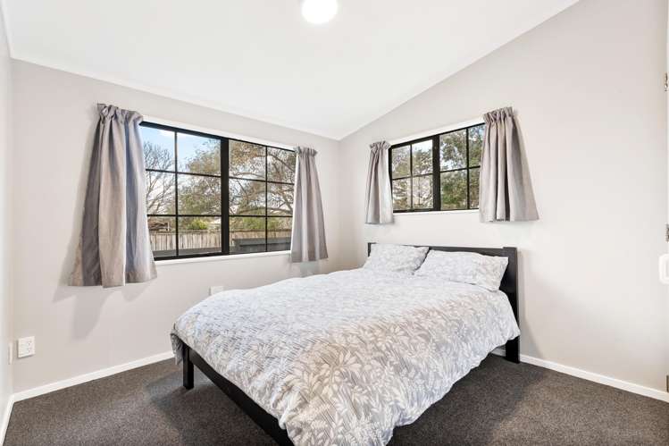 19 Crampton Court Orewa_16