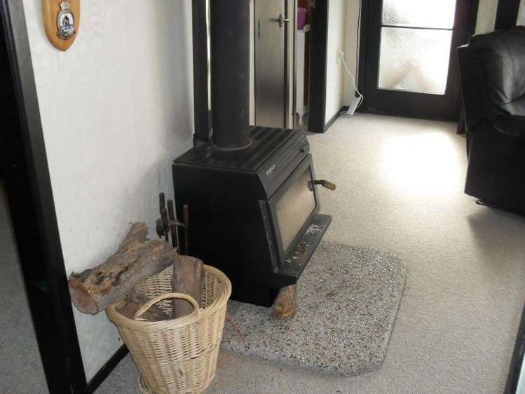 100 Laurie Lane Thames_5