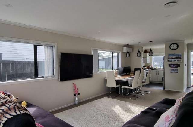 43 Ridgedale Crescent 2743_4