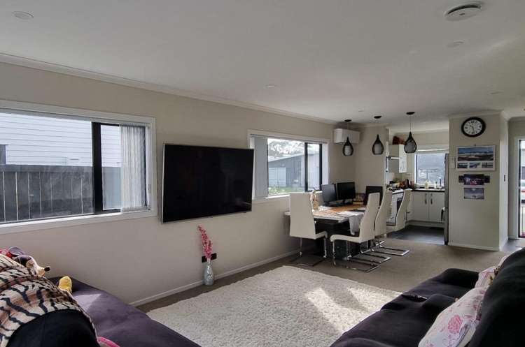 43 Ridgedale Crescent 2743_4
