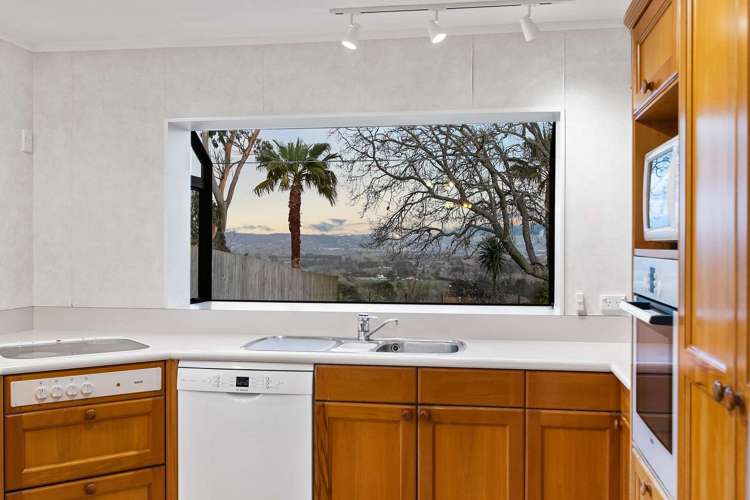 235 Hill Road The Gardens_5