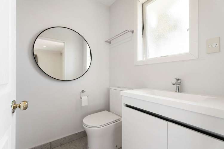 2a Pinewood Street Avondale_13