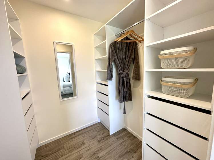 8 Chatham Rise Seaward Bush_18