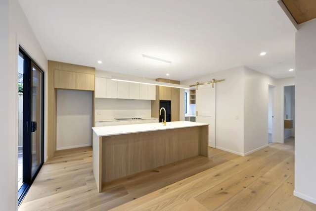 B/8 Maire Street 1378_1