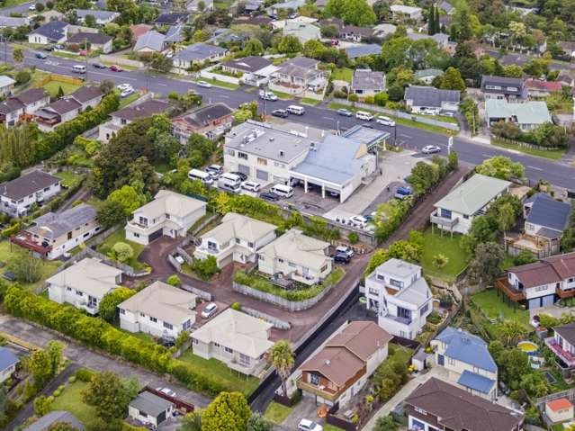 8B Target Road Totara Vale_3