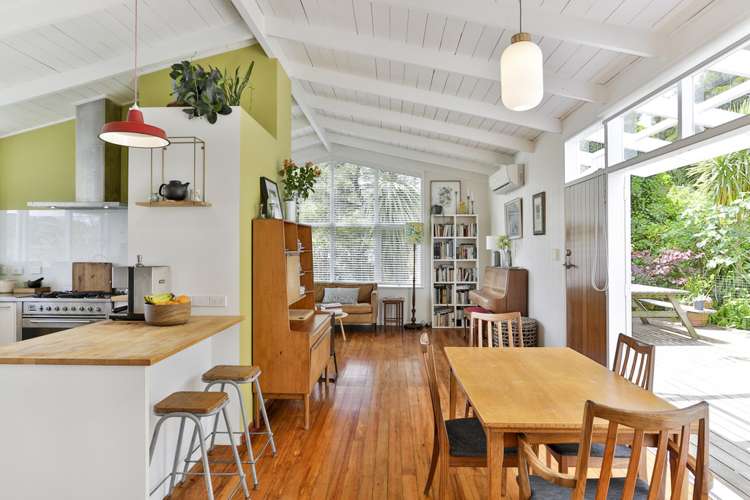 3 Norman Road Titirangi_6