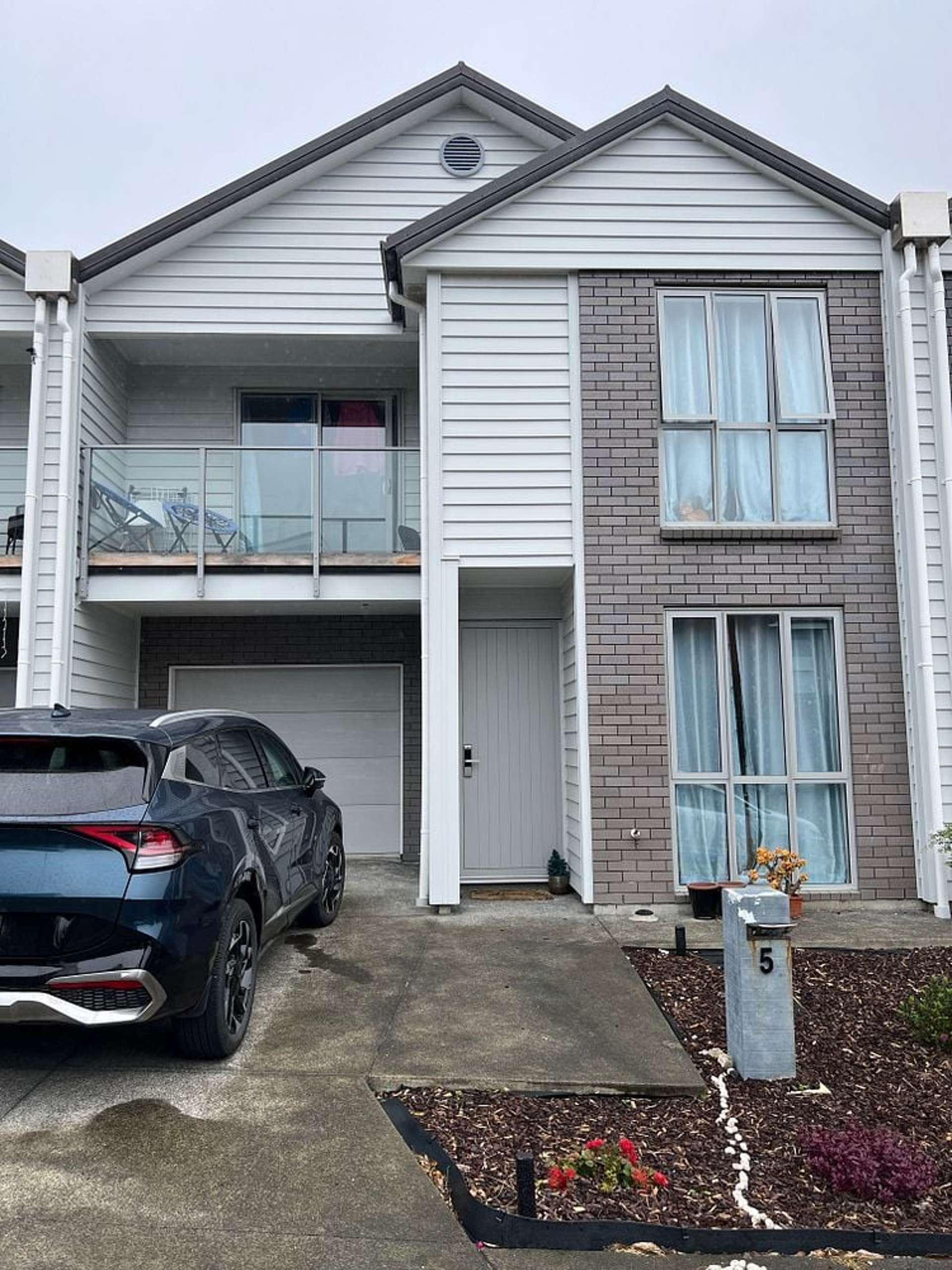 5 Quarters Lane Beachlands_0