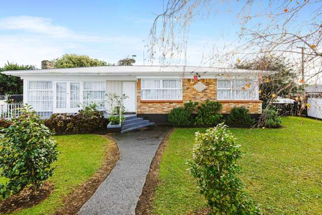 Charming Family Home in Papakura