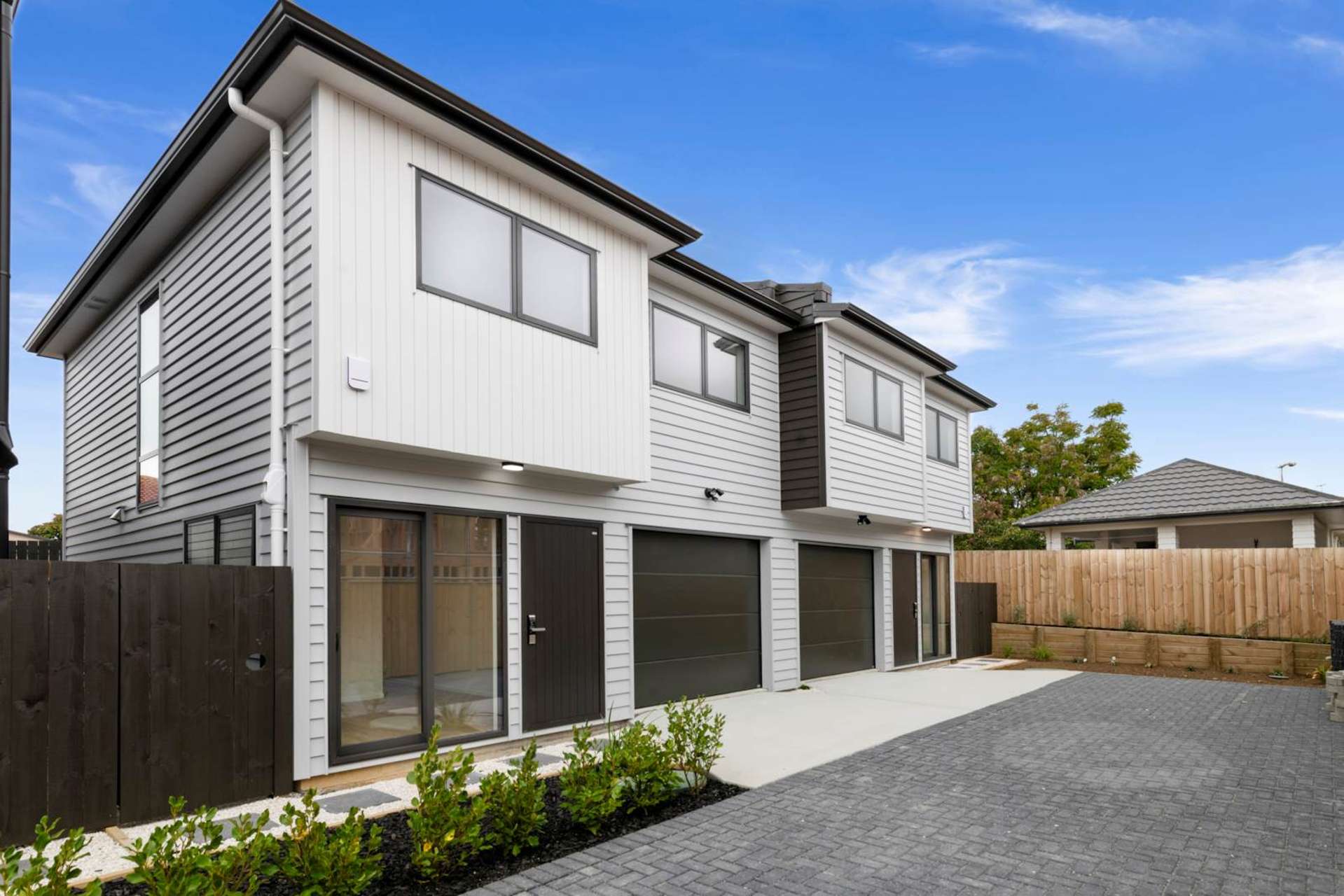 8C & 8D Minaret Drive Bucklands Beach_0