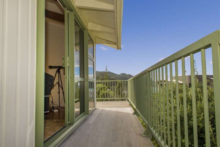 119 Oratia Place Onemana_12