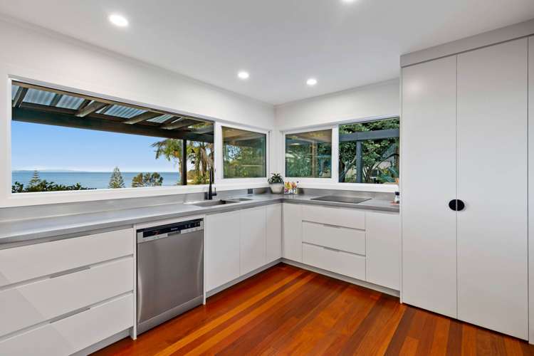 74 Duncansby Road Stanmore Bay_10