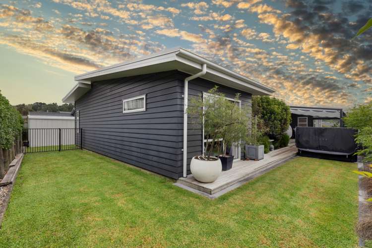 227 Lakes Boulevard Pyes Pa_25