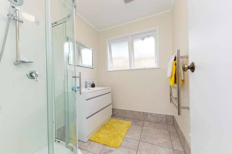 39 Woodfern Crescent Titirangi_12