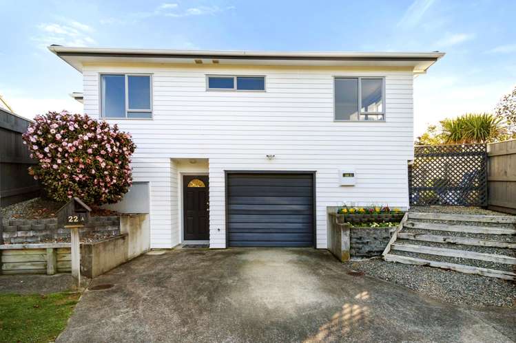 22a Bartlett Grove Tawa_15