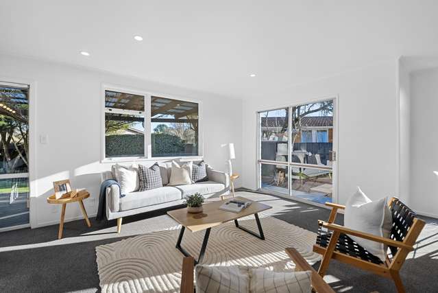 15 Denniston Crescent Redwood_3