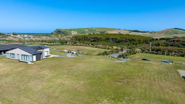 15 Ara Pahu Wyndham Surrounds_10