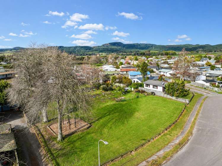 12A Aspen Place Owhata_13