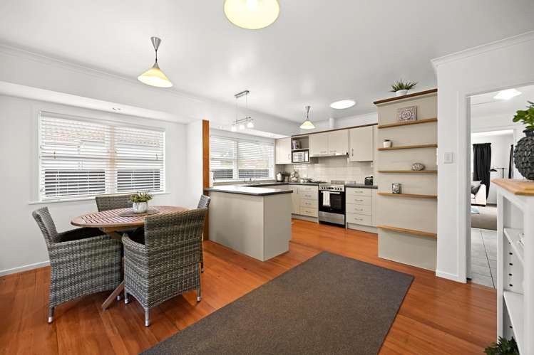 7 Forth Crescent Glenview_7