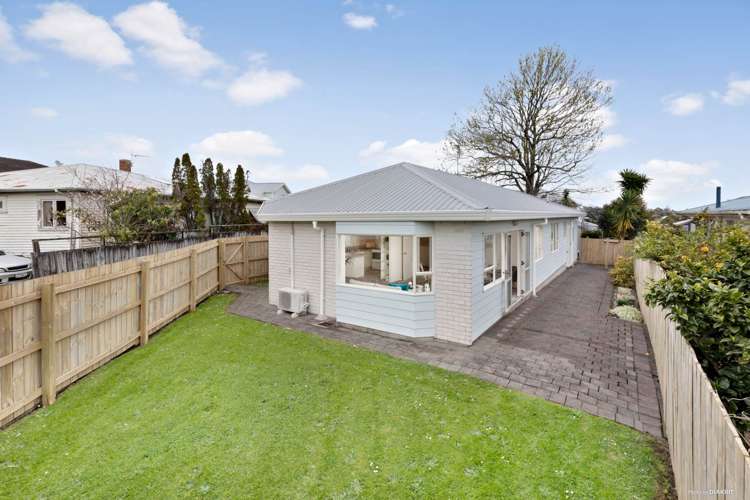 7/249 Richardson Road New Windsor_12