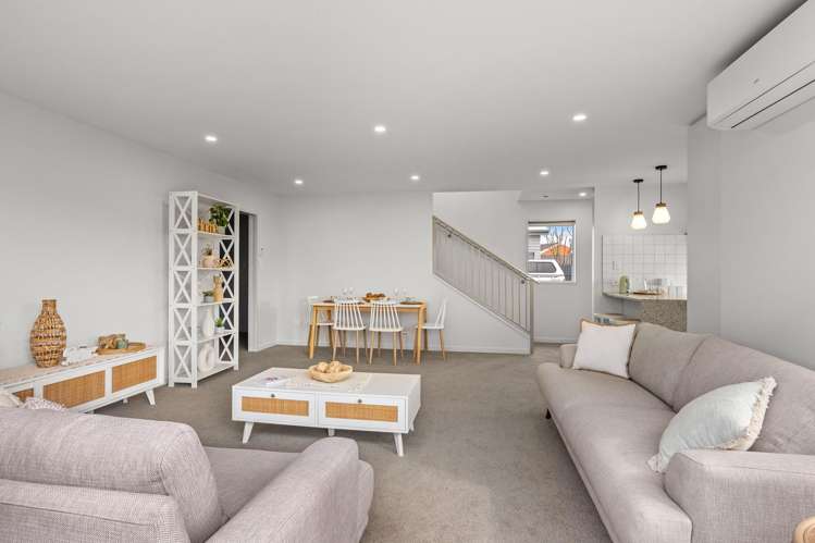 27 Kakapo Lane Redwood_6