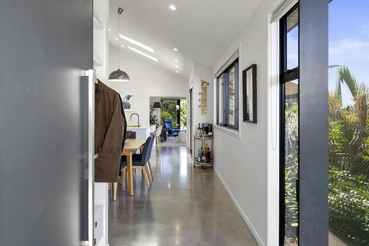 2/31 Links Drive Waiwhakaiho_15