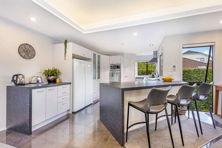 10 Coldham Crescent Saint Johns_6