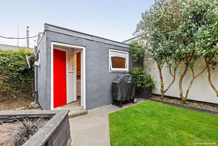 2 Earl Street Hillsborough_15