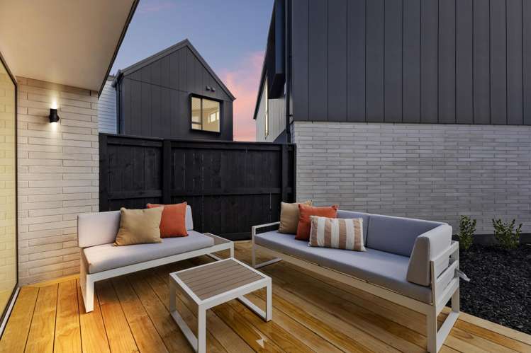 4/6A View Road Glenfield_10