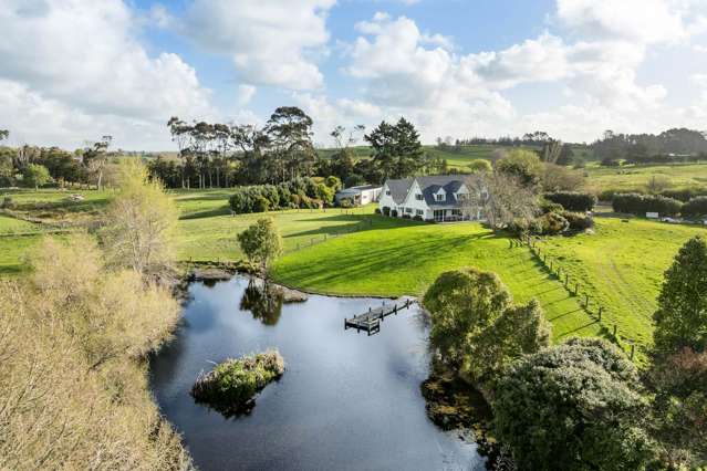 SUBSTANTIAL LIVING IN A PEACEFUL IDYLLIC SETTING