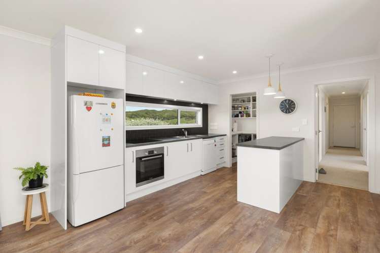 7b Three Streams Road Raglan_8