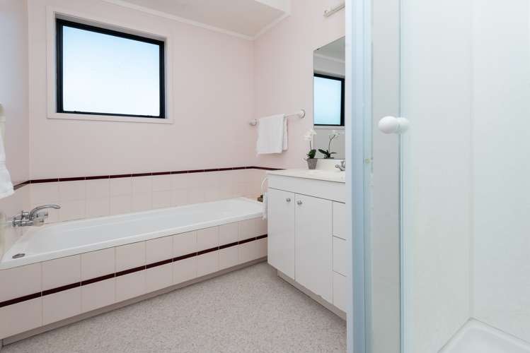 26 Nicholas Road Somerville_18