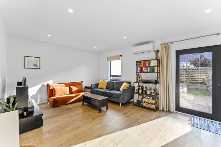 3/27 Cornwall Street Saint Albans_9