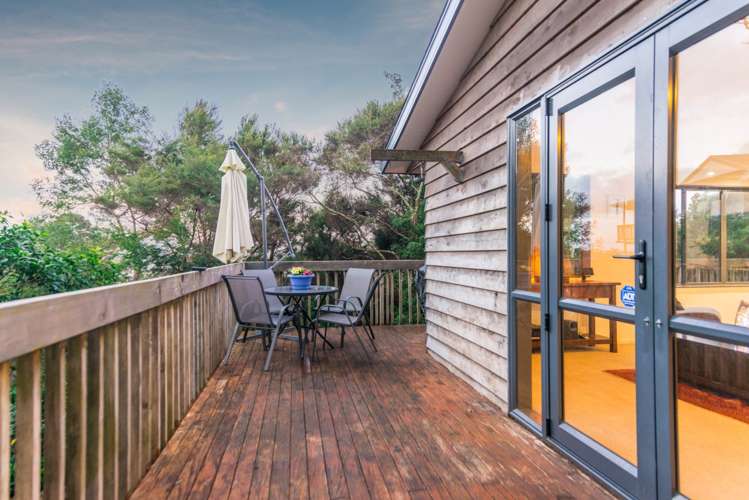 19 Springwater Vale Unsworth Heights_21