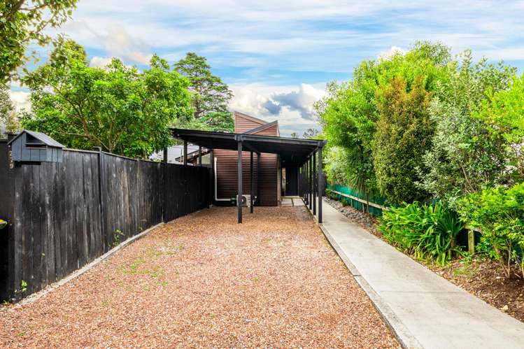 279 Royal Road Massey_21