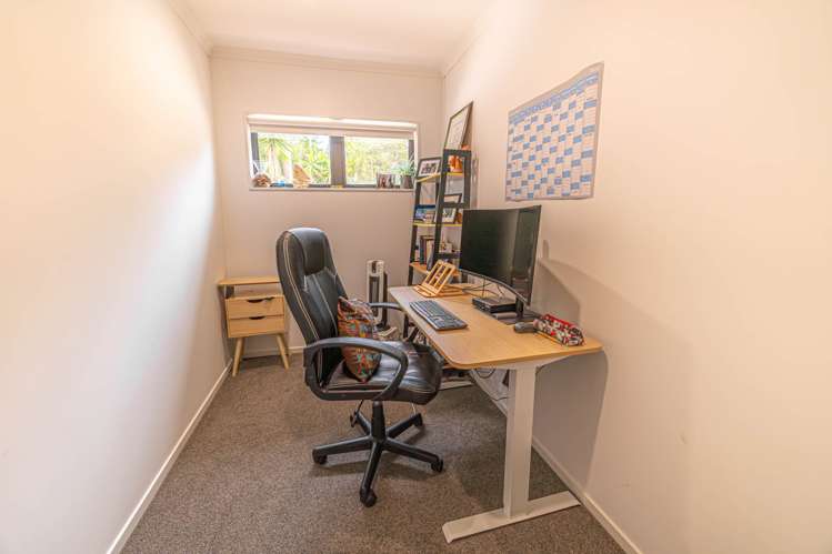 69A Golf Road New Lynn_13