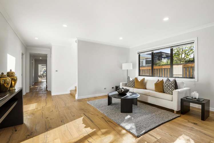 66A Marine Parade Mellons Bay_15