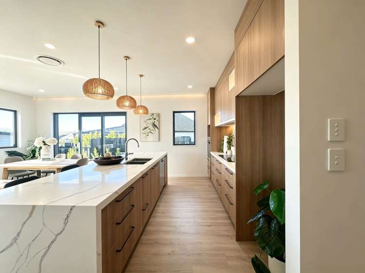 14 Tukutata Crescent_5