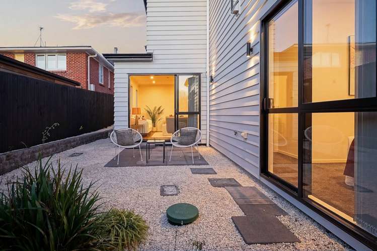 101C Beach Road Te Atatu Peninsula_17