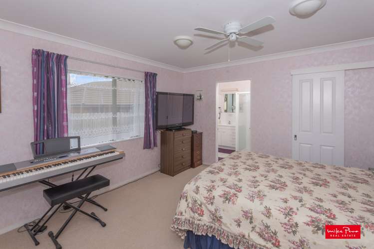 14 Workman Way Onerahi_5