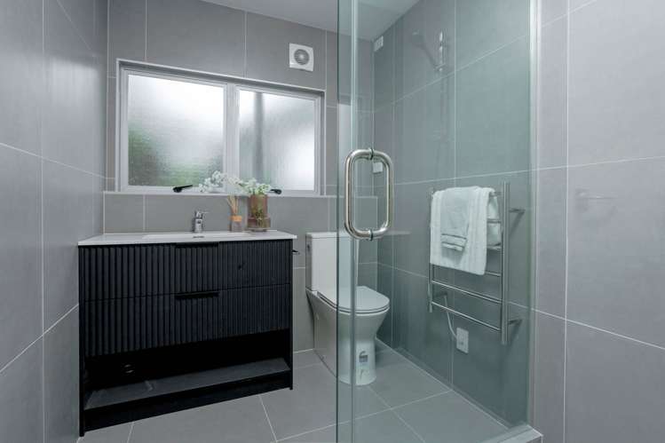 1 Phillipa Place Browns Bay_18