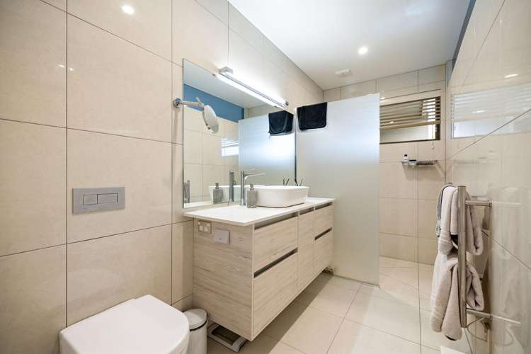 44 Springbank Grove Lower Shotover_13