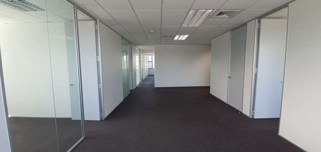 G4, 27-29 William Pickering Drive North Harbour_4