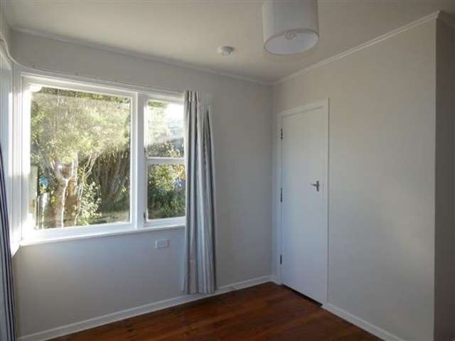 6 Thurleigh Grove Karori_4