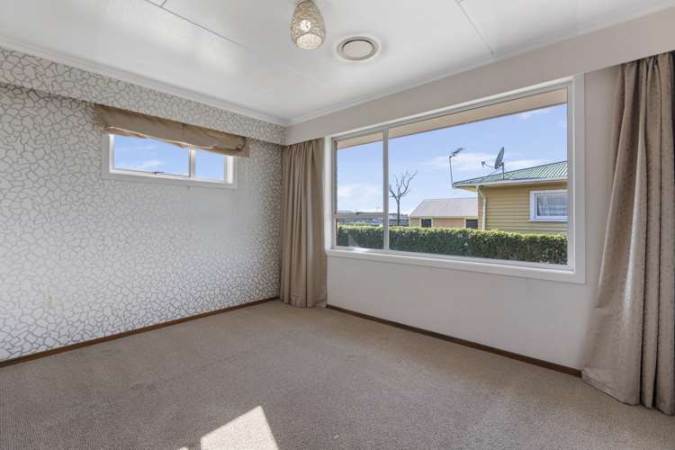 Tarata Road Inglewood_13